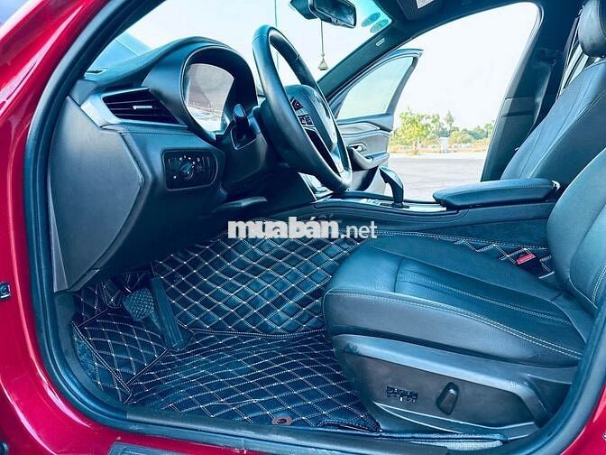 VinFast Lux A2.0 Turbo Đỏ 88.825 km