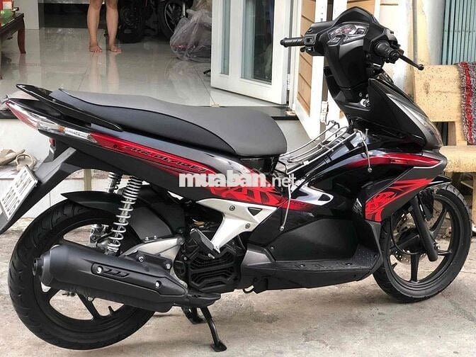 Honda Airblade 2012 Đen đỏ Thái Lan.Bstp chính chủ