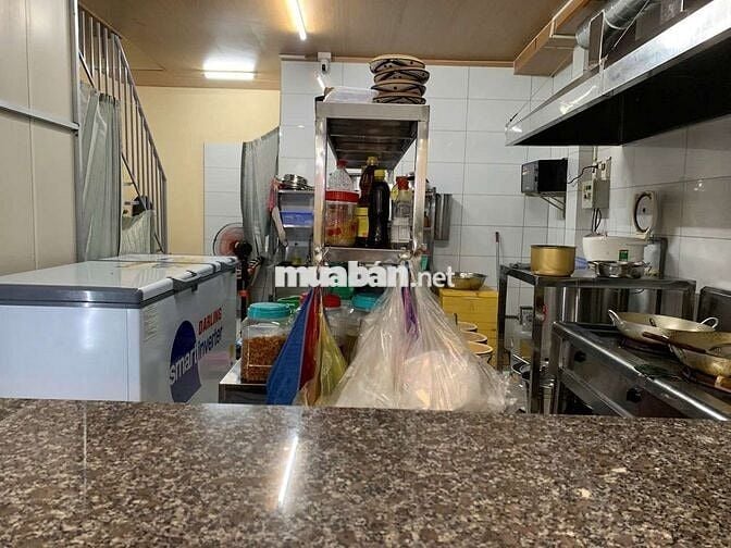 SANG NHƯỢNG QUÁN ĂN – MẶT TIỀN NGUYỄN THỊ THẬP, TP.HCM