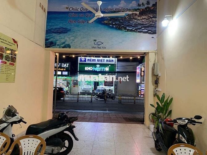 SANG NHƯỢNG QUÁN ĂN – MẶT TIỀN NGUYỄN THỊ THẬP, TP.HCM
