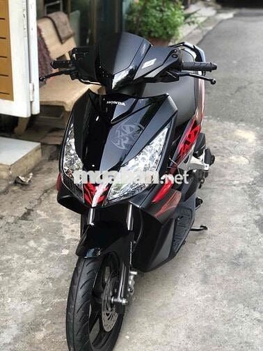 Honda Airblade 2012 Đen đỏ Thái Lan.Bstp chính chủ