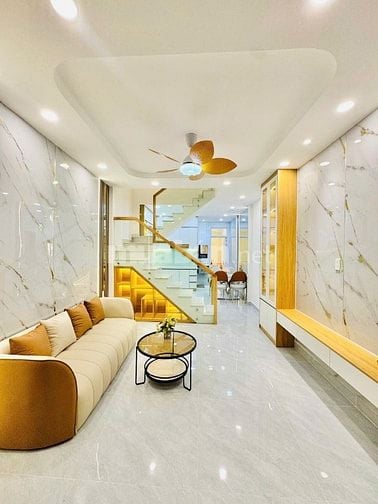 BÁN NHÀ ĐẸP – FULL NỘI THẤT – XE 7 CHỖ ĐỖ CỬA