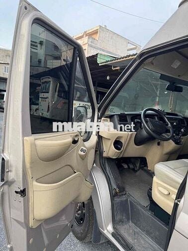 Ford Transit Tải Van 2019 Vàng cát 6 chỗ