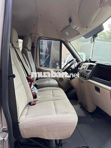 Ford Transit Tải Van 2019 Vàng cát 6 chỗ