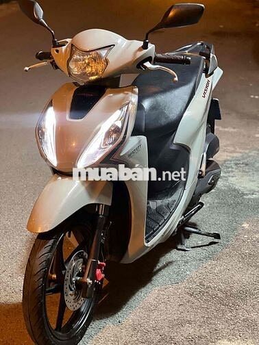 Honda Vision 2023 Xám xi măng len kèn mới 98 %