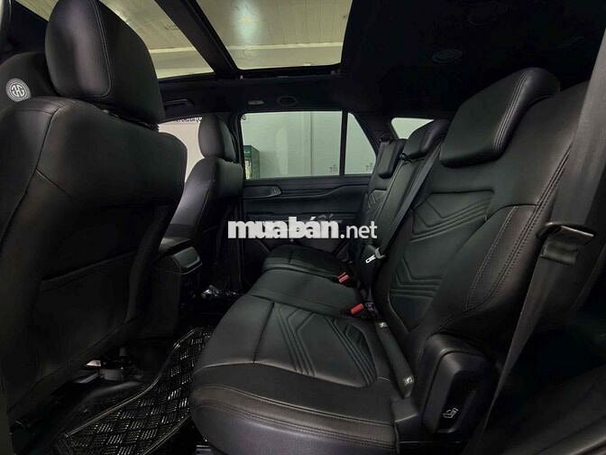 Ford Everest Titanium 4x4 2024 Trắng