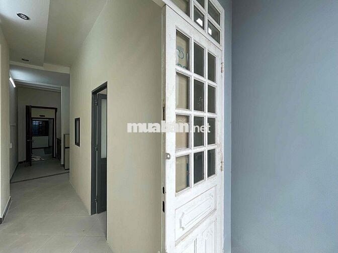 Căn hộ 60m2, 2PN, 8tr khu vực: Sát sân bay - CV Hoàng Văn Thụ.