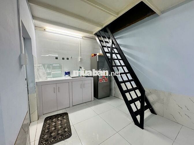 PHÒNG 1 TRỆT 1 LẦU 2WC DẠNG NHÀ NGUYÊN CĂN FULL NTHAT GẦN GIGA BTHANH