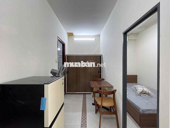 Căn hộ 60m2, 2PN, 8tr khu vực: Sát sân bay - CV Hoàng Văn Thụ.