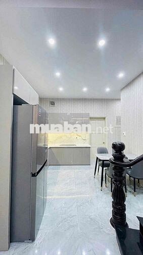 204 CHO THUÊ NHÀ 3 TẦNG 3PN FULL NỘI THẤT VIP – NHÀ MỚI ĐẸP