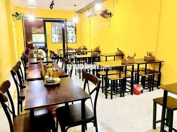 RAM QUẢNG NGON TUYỂN NHÂN VIÊN BẾP