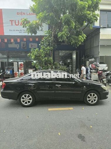 Nhà cần bán Camry 3.0V6 đời chót.