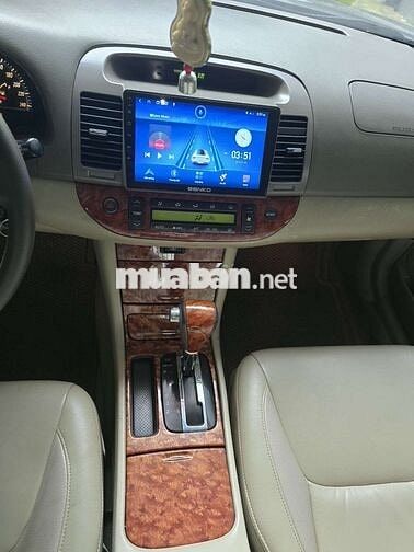 Nhà cần bán Camry 3.0V6 đời chót.