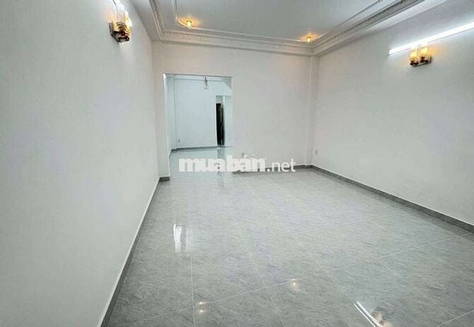 HXH tới nhà ngay Trung tâm Q10, giá 20tr