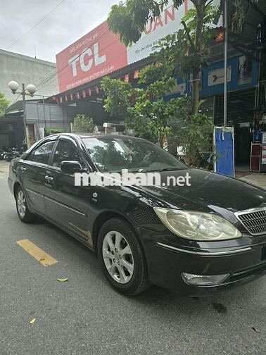 Nhà cần bán Camry 3.0V6 đời chót.
