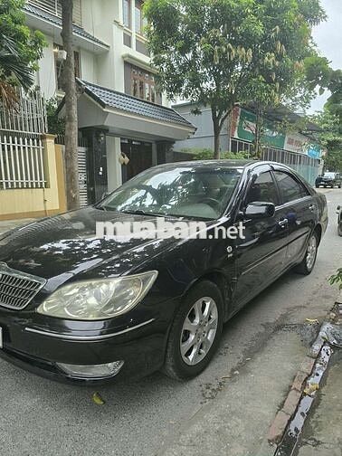 Nhà cần bán Camry 3.0V6 đời chót.
