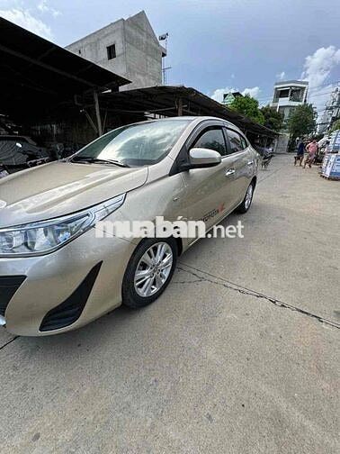 Toyota Vios 2018 Vàng cát
