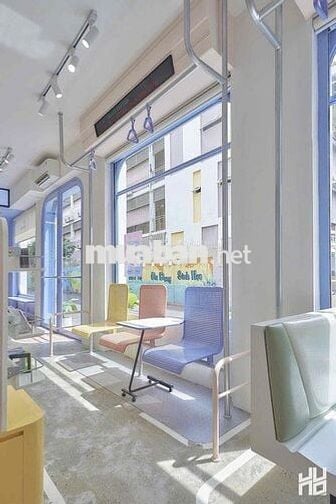 Góc 2 Mặt Tiền Đường Nguyễn Văn Thủ - Quận 1