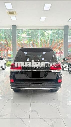 Toyota Land Cruiser 5.7 bản full 2016 Đen Mỹ