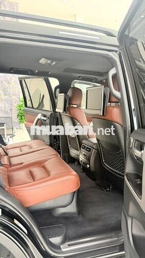 Toyota Land Cruiser 5.7 bản full 2016 Đen Mỹ