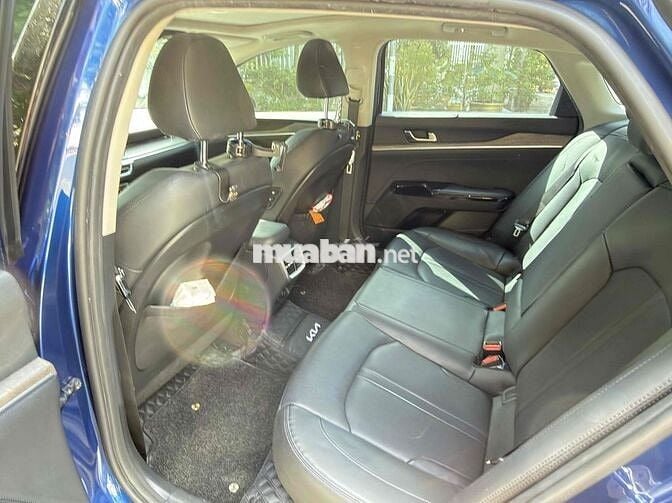 KIA K5 Premium 2022 31000 km Xanh