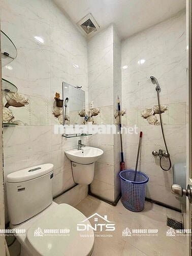 Phòng trọ quận 1 full nội thất ban công gần đh Văn Lang,Hoa Sen, Metro