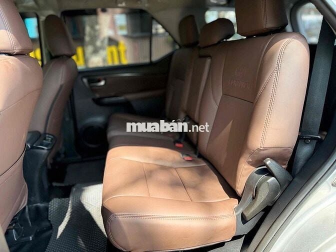 Toyota Fortuner 2019 Số sàn Bạc