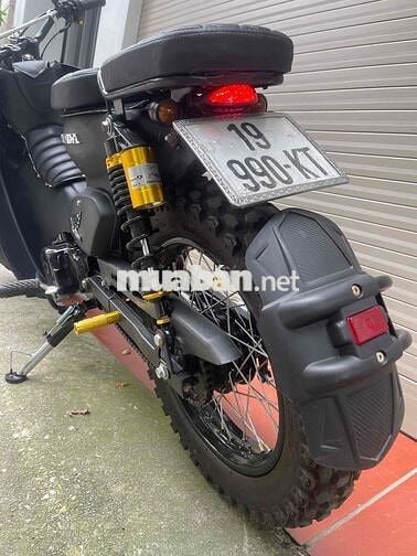 Honda Cub độ màu Đen
