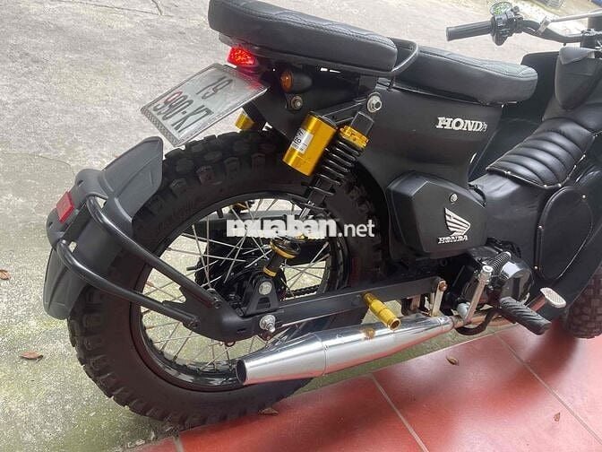 Honda Cub độ màu Đen