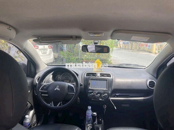Mitsubishi Mirage Sedan Số sàn Bạc