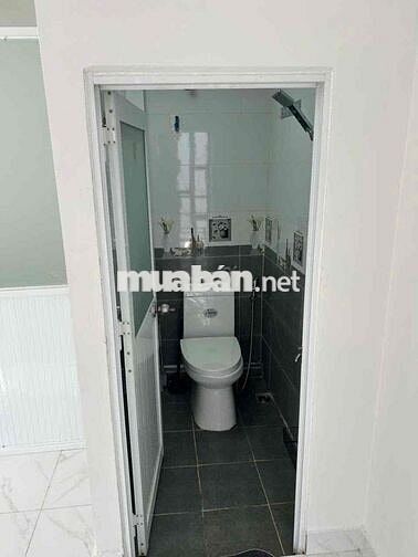 CHO THUÊ NHÀ ĐẸP GIÁ RẺ 2WC 1PN LỚN CĂN GÓC