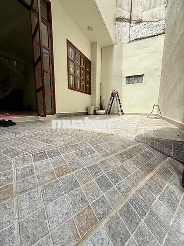 NHÀ CÓ SÂN, THIẾT KẾ ĐẸP, HẺM XE HƠI TẠI 27 NGUYỄN BỈNH KHIÊM QUẬN 1