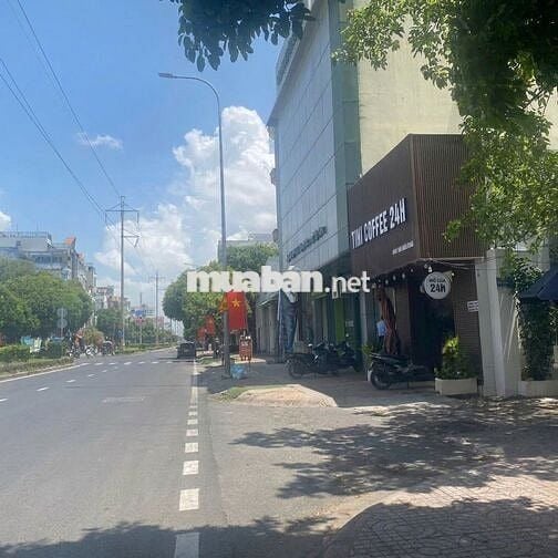 NHÀ ĐẸP CƯ XÁ PHÚ BÌNH Q.11 - ĐƯỜNG BÀN CỜ, XE HƠI ĐẬU CỬA