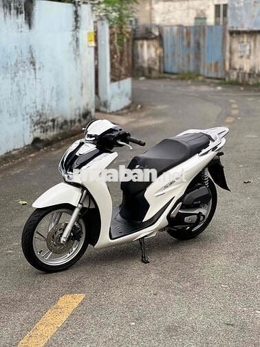 Honda SHVN 160cc ABS Trắng Đen 2025
