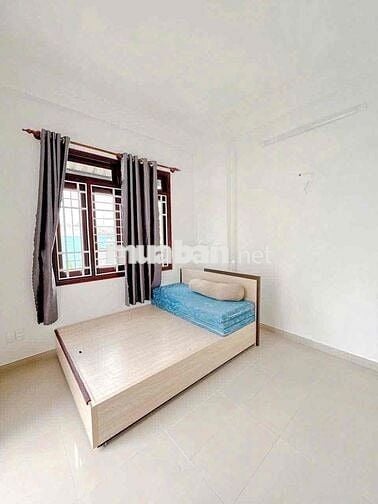 CHO THUÊ NHÀ 4 TẦNG GÓC 2 MT NGUYỄN THỊ THẬP GIÁ 18tr/th