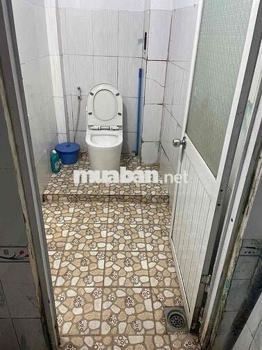 Cần tiền bán gấp căn nhà cấp 4