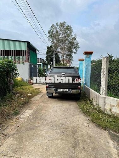 Chủ ngộp cần tiền bán gấp lô đất cách 100m đường lớn Hương Lộ 15 đang