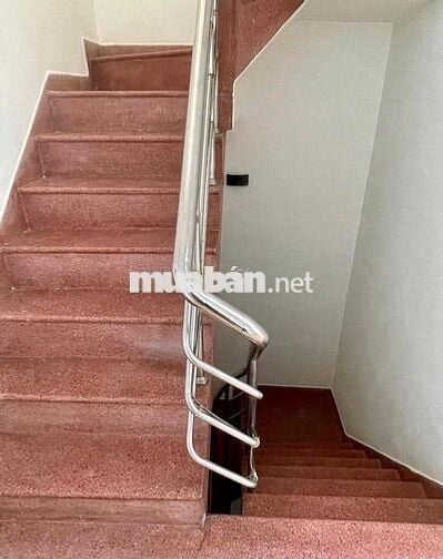 CHO THUÊ NGUYÊN LẦU 2 NHÀ CÓ 2PN, 1WC CÓ BAN CÔNG PHULL NỘI THẤT