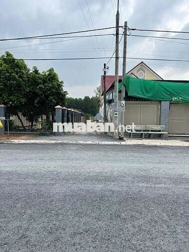 Chủ ngộp cần tiền bán gấp lô đất cách 100m đường lớn Hương Lộ 15 đang