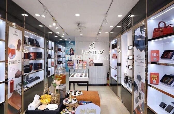 MẶT TIỀN VÕ VĂN TẦN , QUẬN 3 - 4X11m - 3 TẦNG ĐẸP - 40 TRIỆU