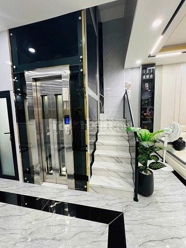 TTHC NHÀ BÈ- 9.8 TỶ - NHÀ 4T 4PN7WC 5.5x24M - CÓ THANG MÁY
