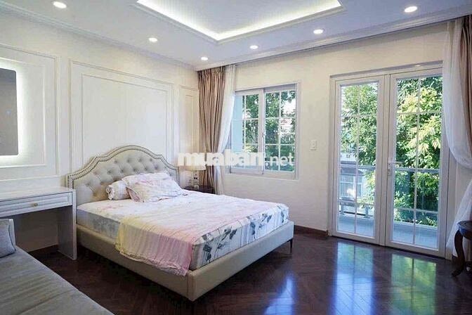 CHO THUÊ BIỆT THỰ PHÚ MỸ HƯNG – FULL NỘI THẤT 4PN+4WC 65 TRIỆU