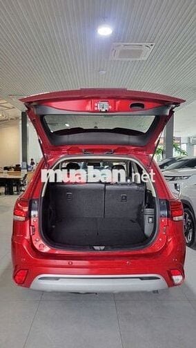 Mitsubishi Outlander CVT 2024 Đỏ 7 chỗ