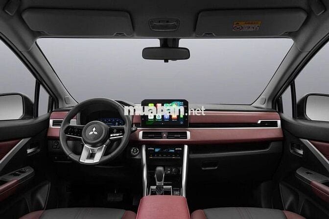 Mitsubishi Xpander Cross 7 Mới 100%