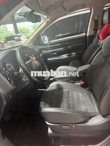 Mitsubishi Outlander CVT 2024 Đỏ 7 chỗ