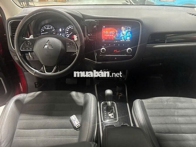 Mitsubishi Outlander CVT 2024 Đỏ 7 chỗ