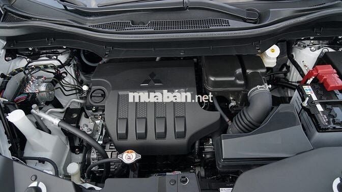 Mitsubishi Xpander Cross 7 Mới 100%