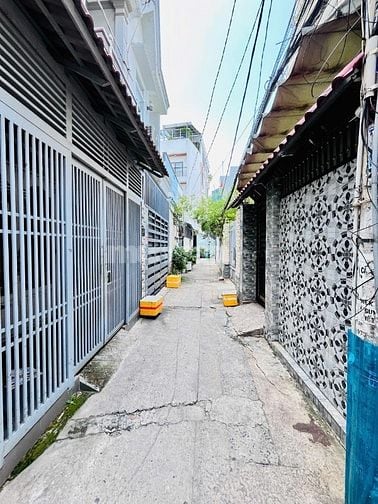 SIÊU VIP CHÍNH CHỦ BÁN NHÀ SHR CÔNG NHẬN 100% CÔNG CHỨNG SANG TÊN NGAY