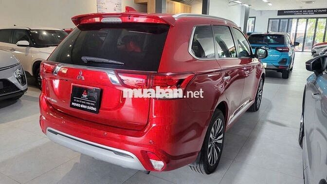 Mitsubishi Outlander CVT 2024 Đỏ 7 chỗ