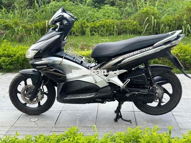 Honda Air Blade Đen tiết kiệm xăng